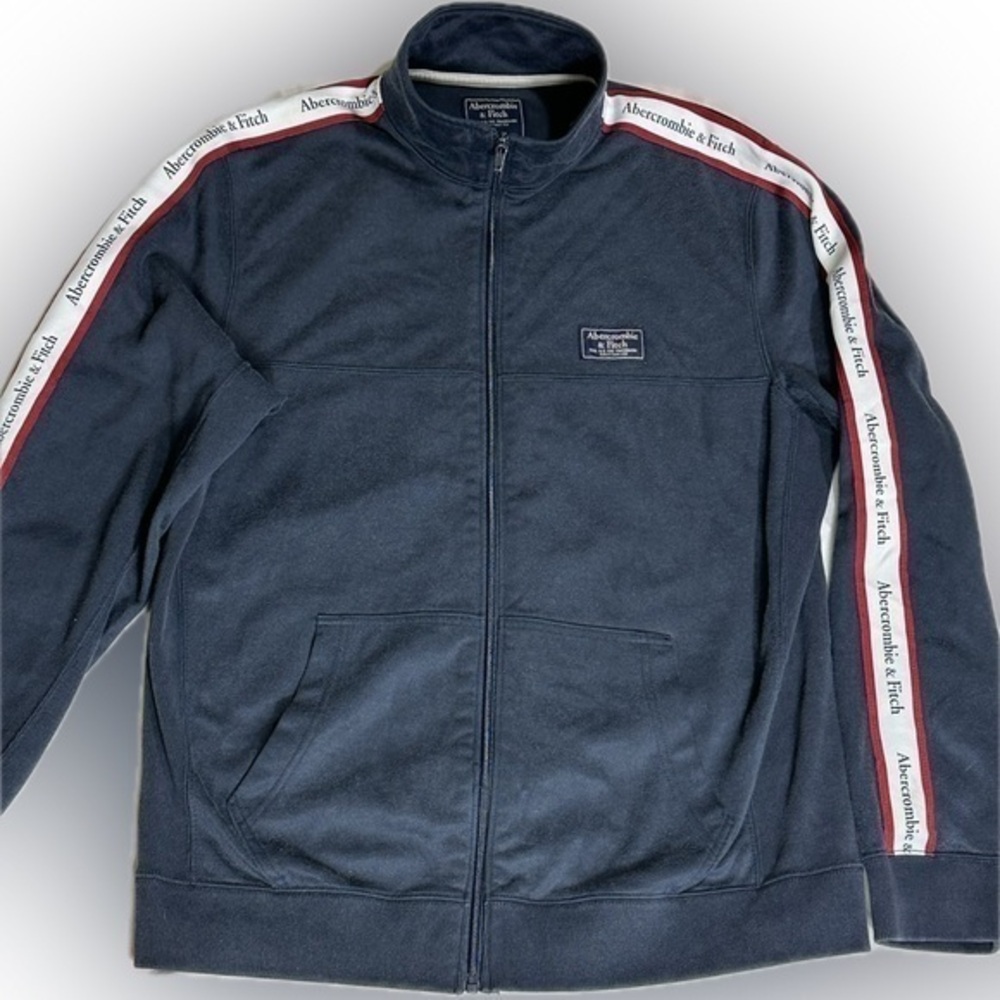 Abercrombie & Fitch Unisex Navy and Burgundy Jacket Size Mediume Large